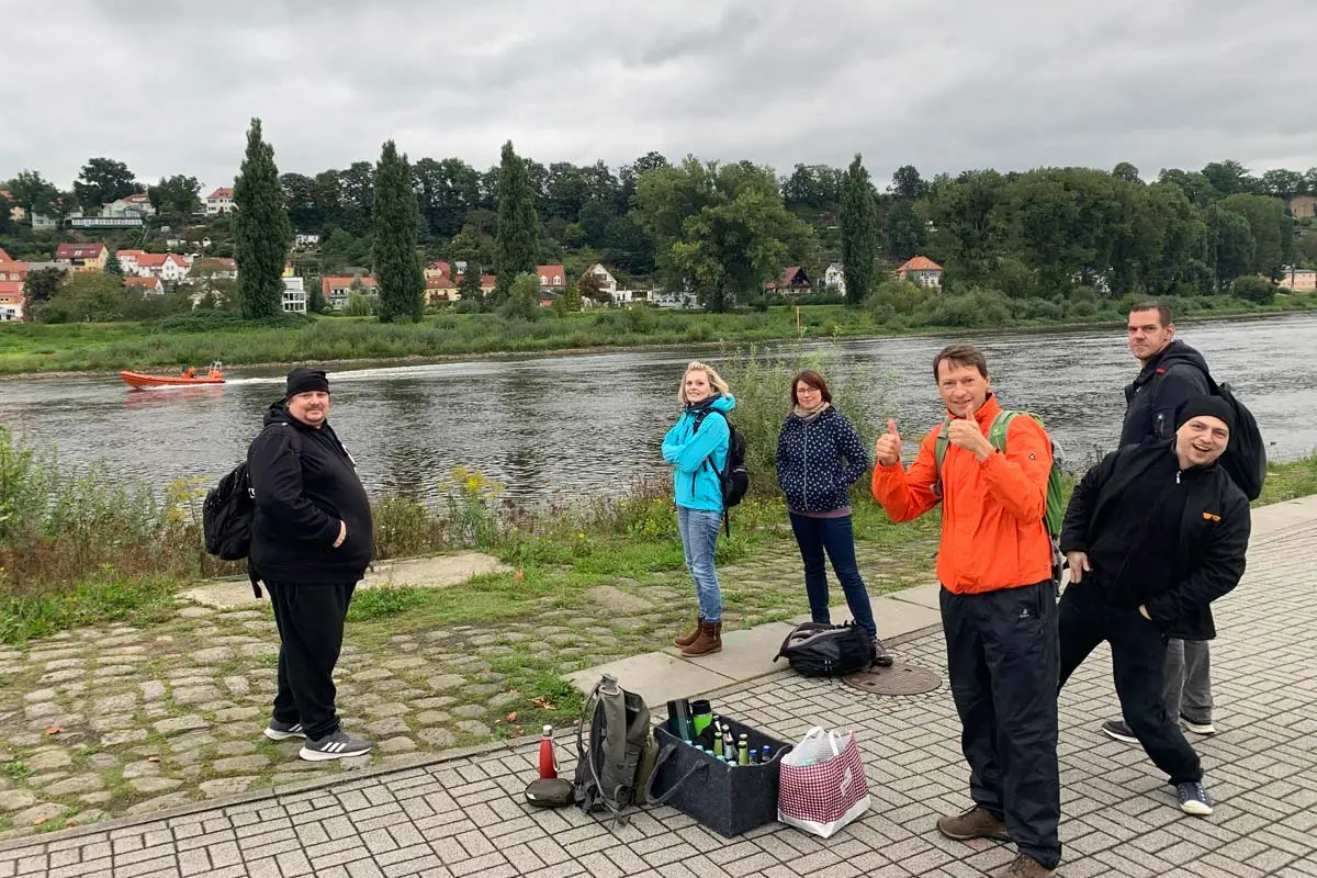 Eine Bootstour auf der Elbe mit iTanum - Start in Pirna - elbaufwärts - Blogbild